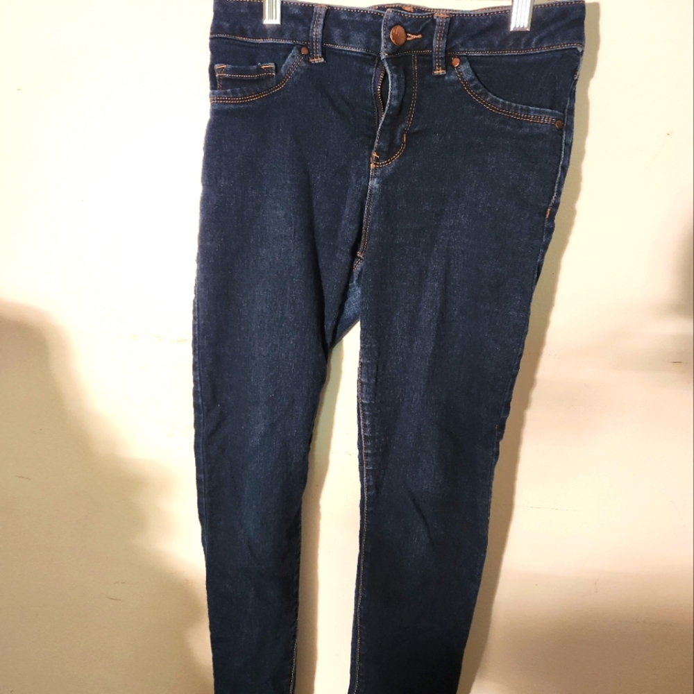D. Jeans womens size 4